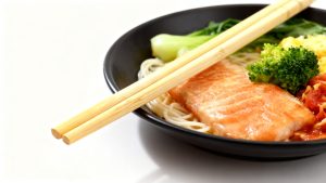 Pajillas de bambú certificadas FSC con producción sostenible de bajo carbono para proveedores de alimentos B2B